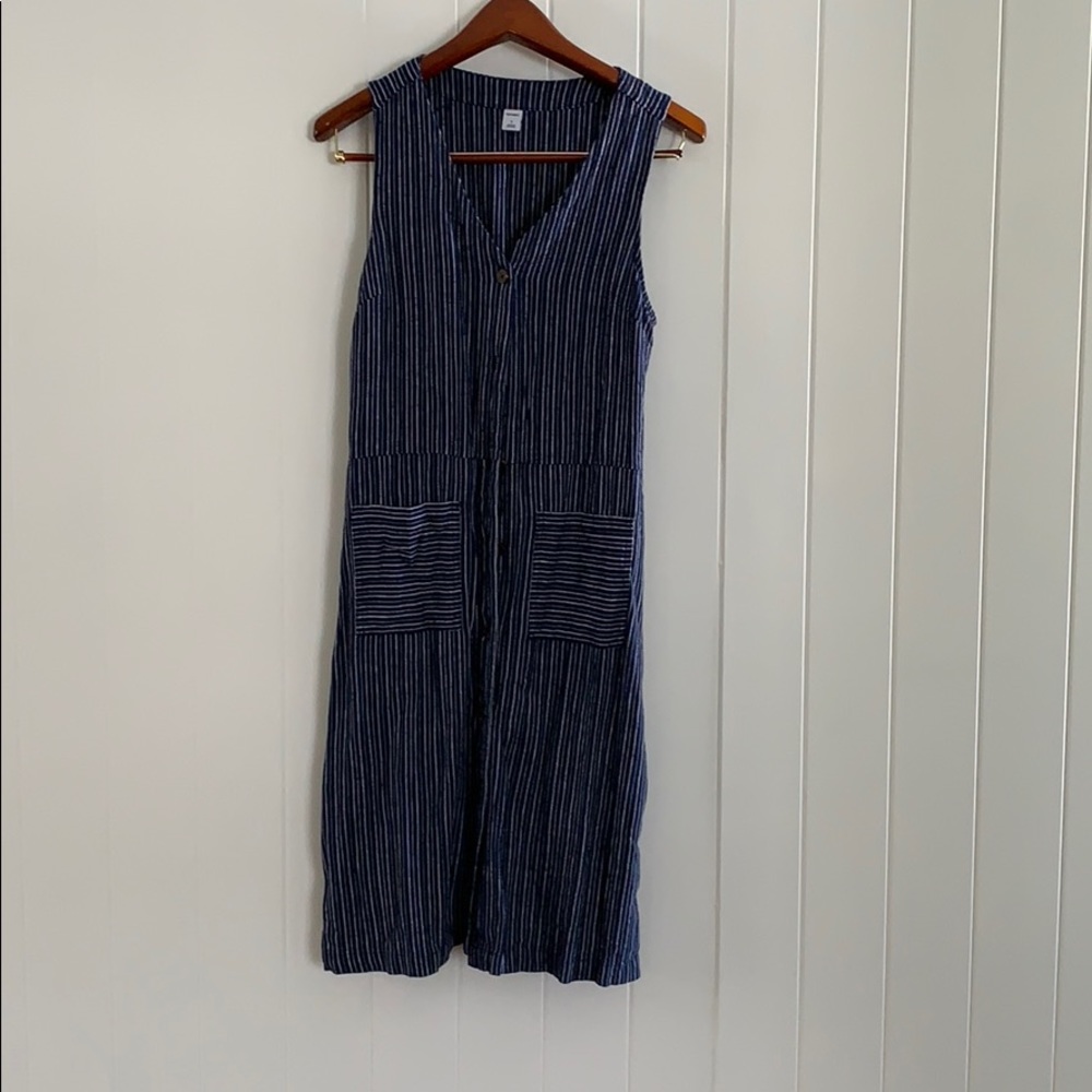Dress never worn